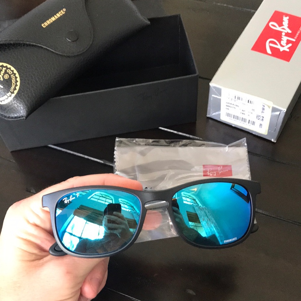 Brand New Ray-Ban RB4263 Chromance